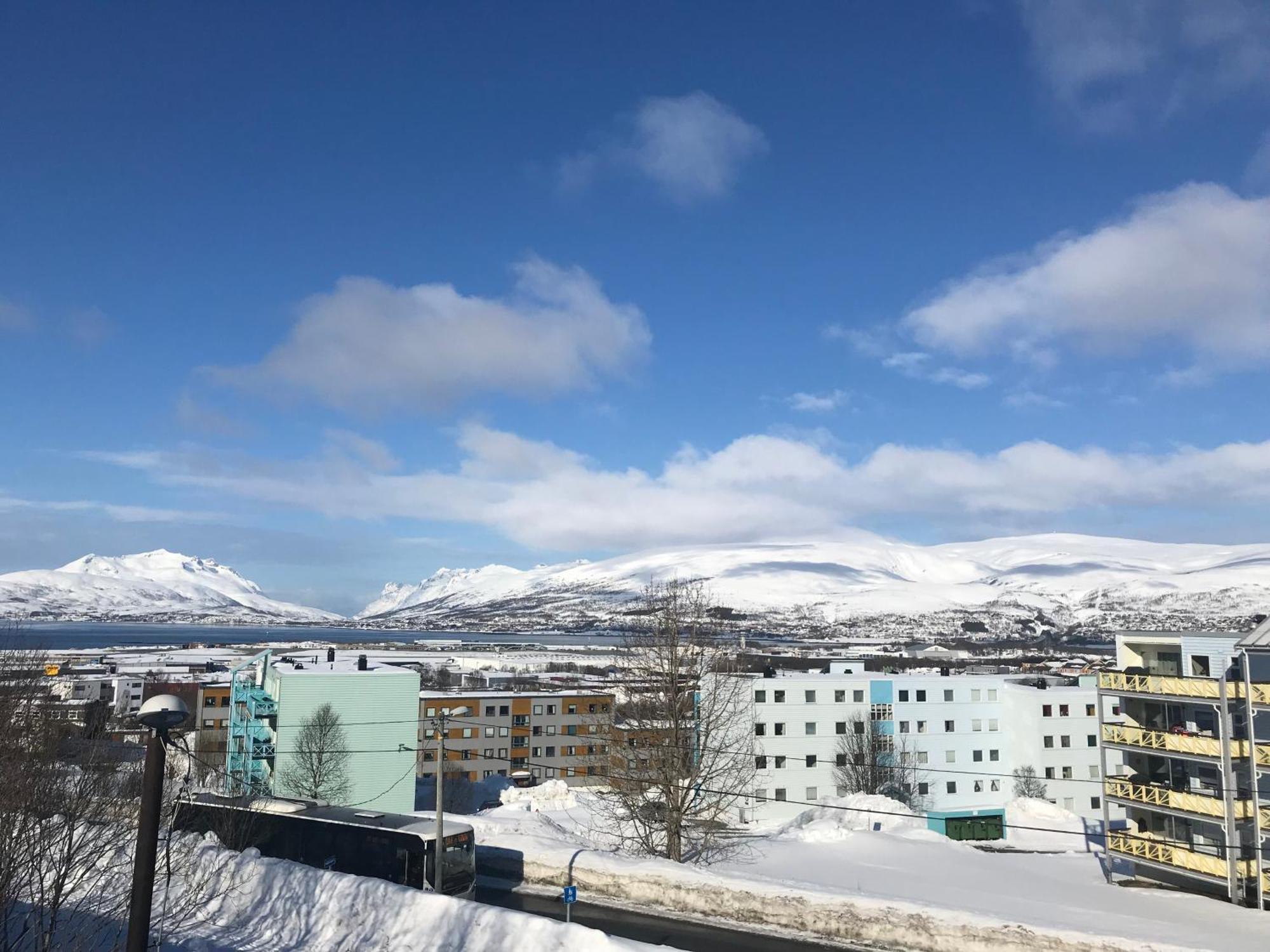 Your Home Away From Home, Apartment 2 Tromso Luaran gambar